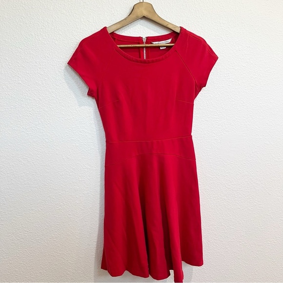 Diane Von Furstenberg- Scarlett Red Dress Size 4 - Picture 1 of 4